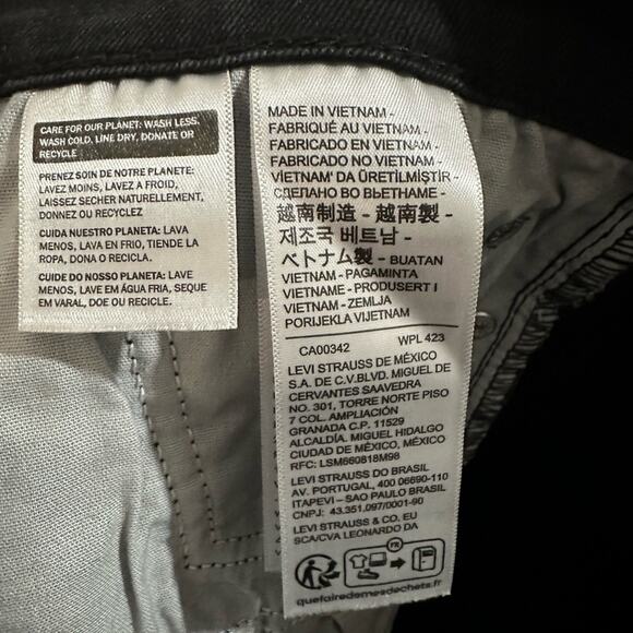 Levi’s Women’s Wedgie Fit Jeans Black Size 32 New - Picture 10 of 11